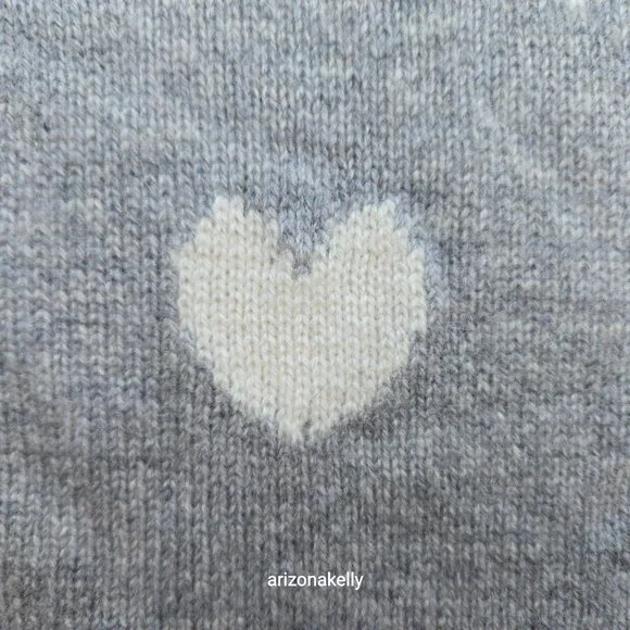NWT Talbots Cashmere Grey Knit Scarf With White Hearts - Picture 5 of 8
